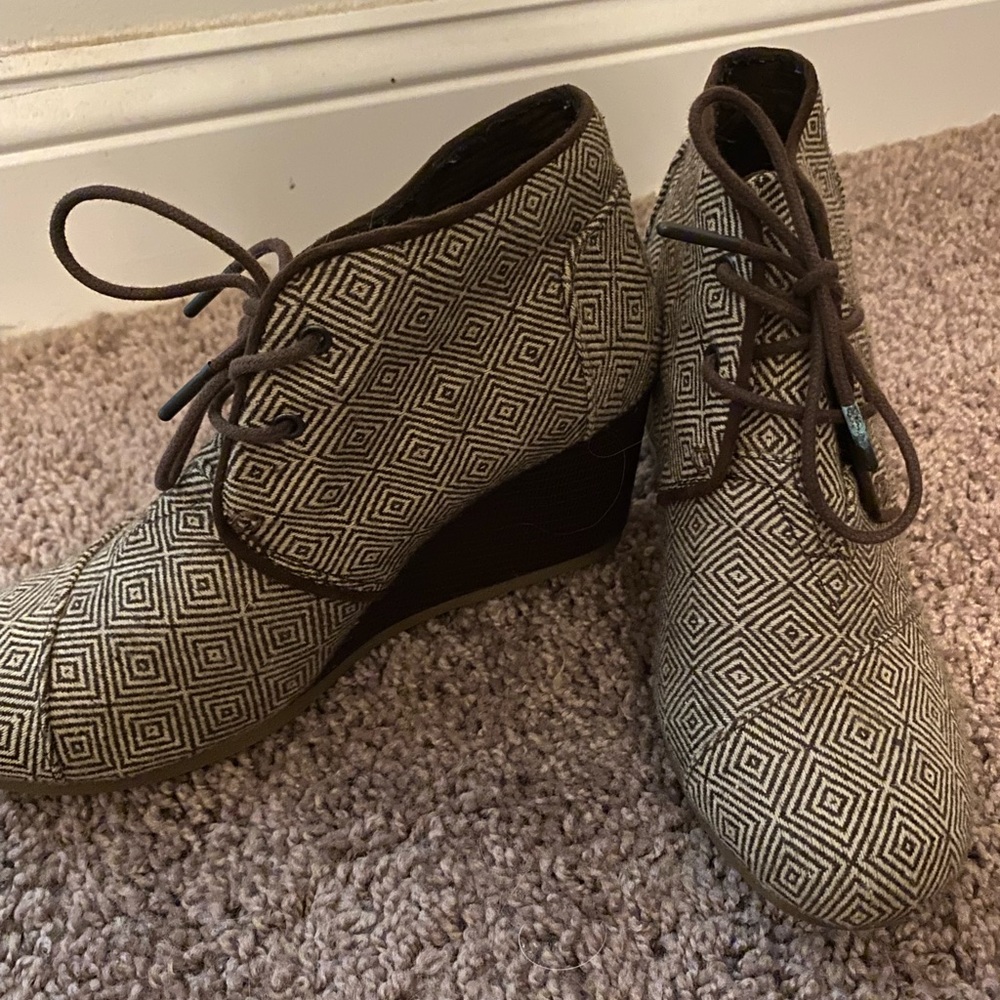 Toms Wedge Bootie